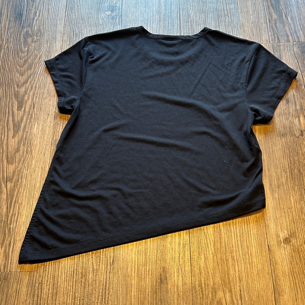 Gymshark Black Short Sleeve Tee - Picture 2 of 2